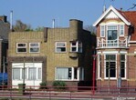 Gevel met deel van de naastgelegen woning
              <br/>
              Gert-Jan Lobbes, 2019-04-01
